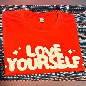 Love yourself design a red summer soft fabric T-shirt